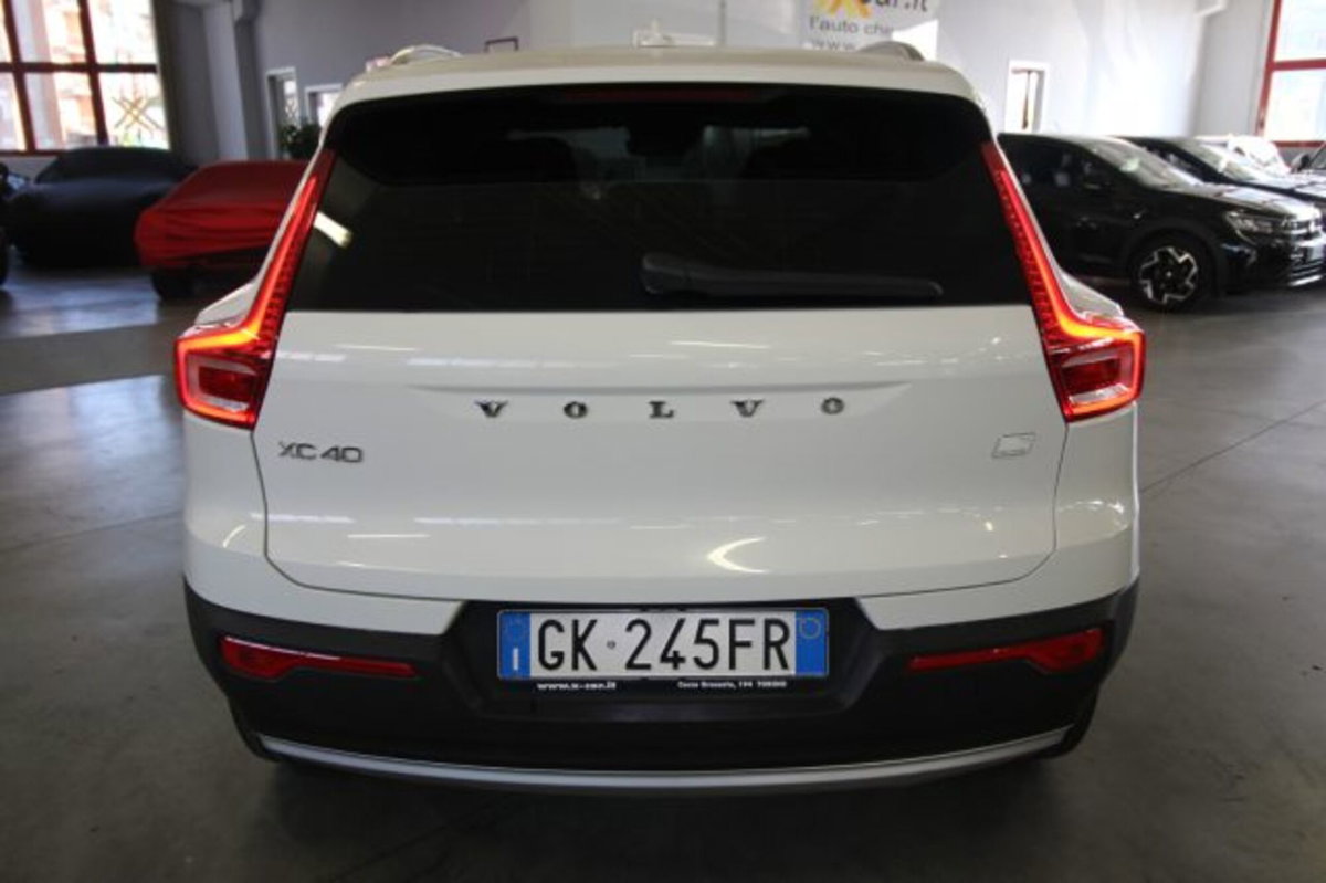 Volvo XC40 T4 Recharge Plug-in Hybrid Inscription Expression (6)