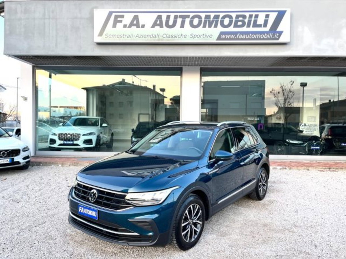 Volkswagen Tiguan 2.0 TDI SCR Life (12)
