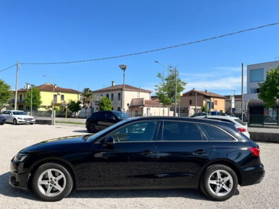 Audi A4 Avant 35 TDI/163 CV S tronic Business Advanced (10)