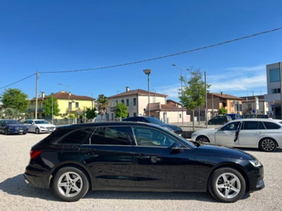 Audi A4 Avant 35 TDI/163 CV S tronic Business Advanced (14)