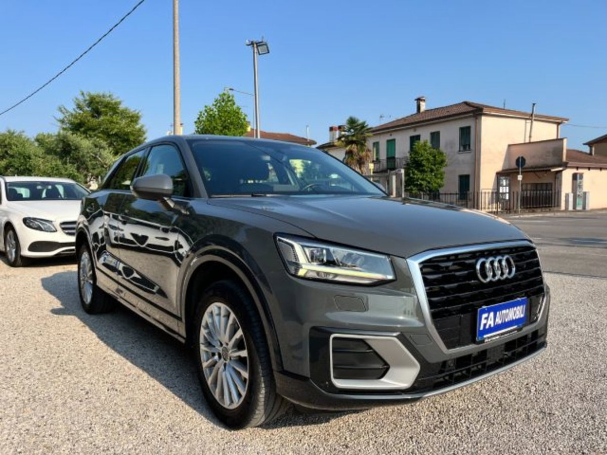 Audi Q2 Q2 30 TFSI S tronic Business (4)