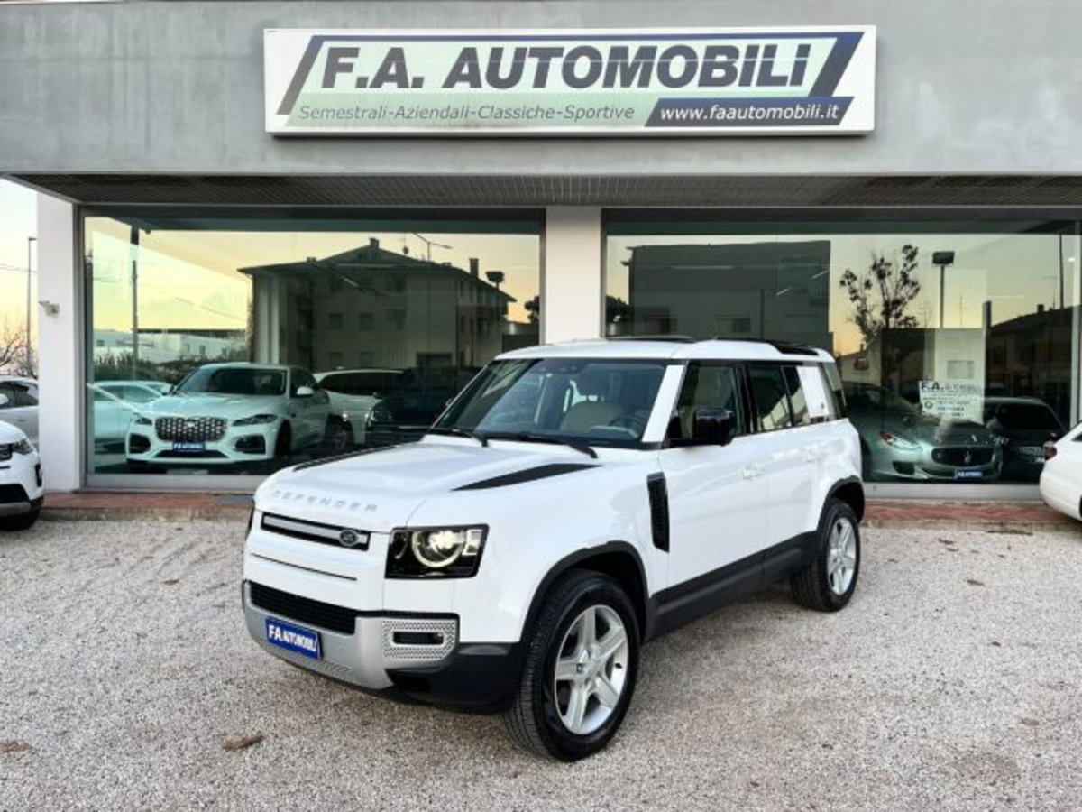 Land Rover Defender 110 3.0d i6 mhev X-Dynamic SE awd 200cv auto (12)