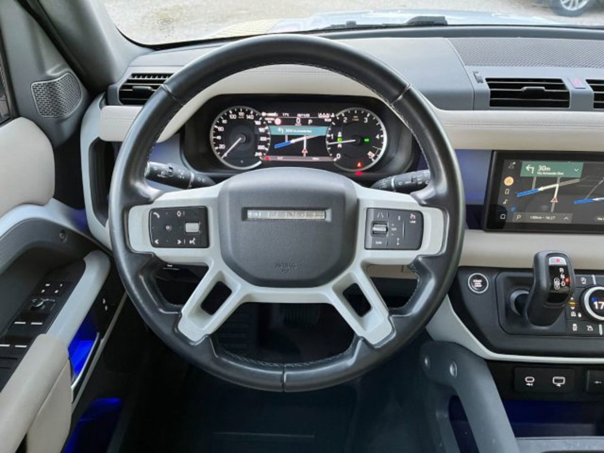 Land Rover Defender 110 3.0d i6 mhev X-Dynamic SE awd 200cv auto (17)