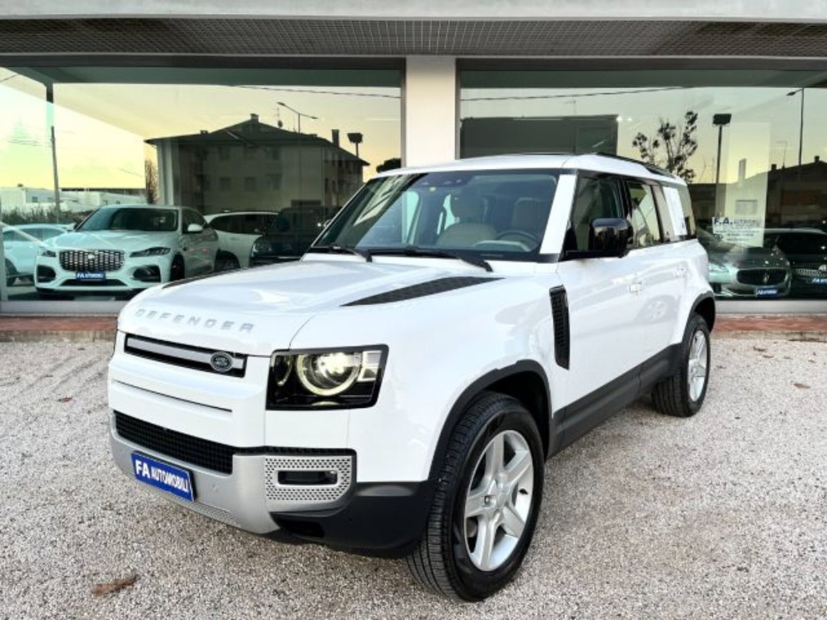 Land Rover Defender 110 3.0d i6 mhev X-Dynamic SE awd 200cv auto (2)