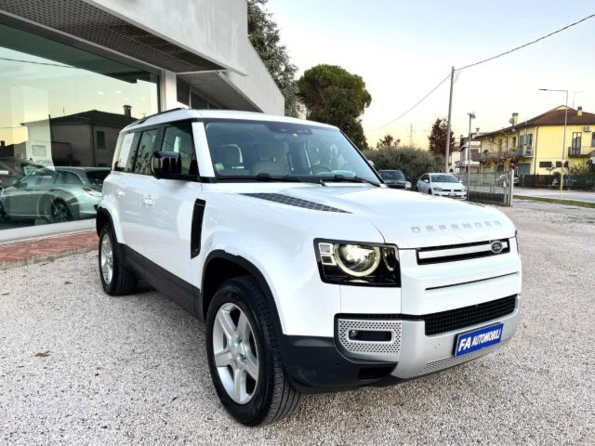 Land Rover Defender 110 3.0d i6 mhev X-Dynamic SE awd 200cv auto (4)