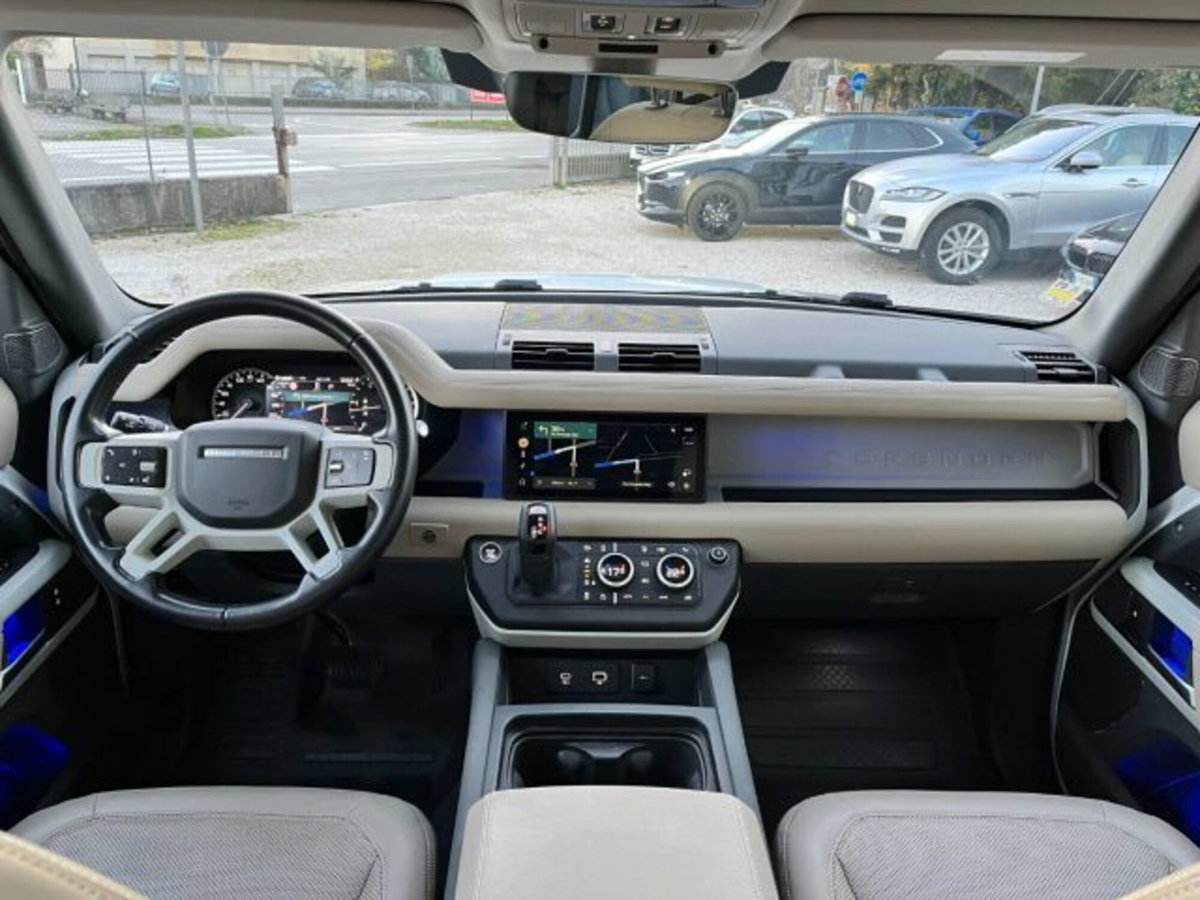 Land Rover Defender 110 3.0d i6 mhev X-Dynamic SE awd 200cv auto (6)