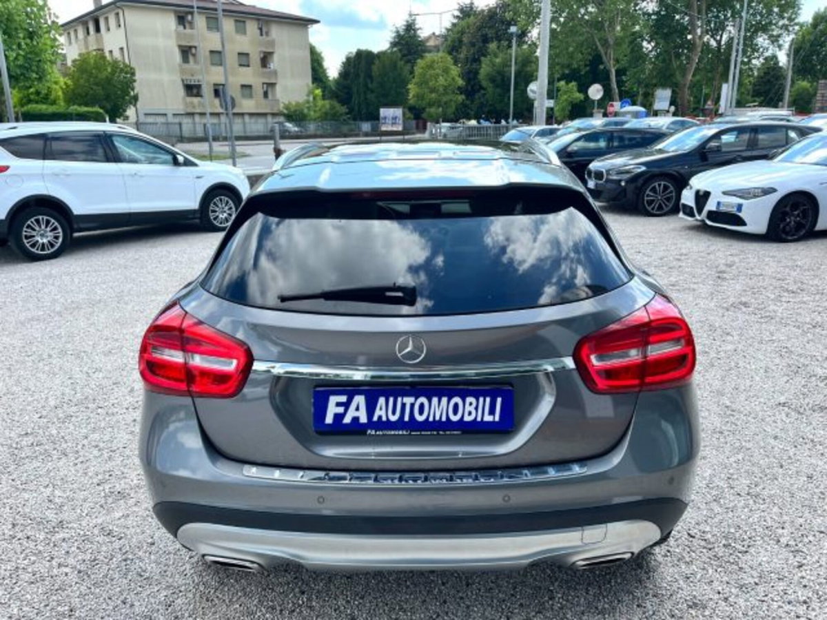 Mercedes-Benz GLA SUV 220 d Automatic 4Matic Enduro (15)