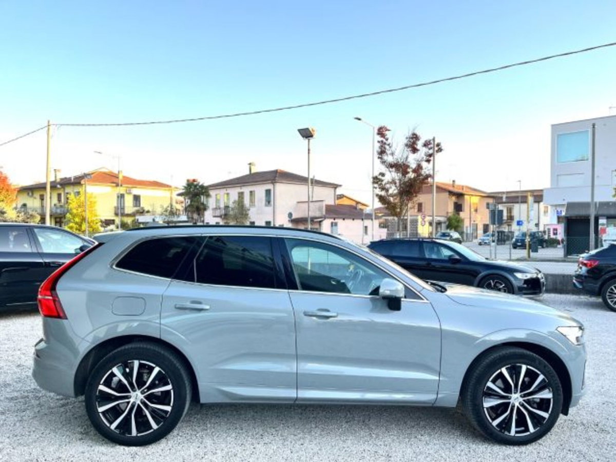 Volvo XC60 B4 automatico Core (14)