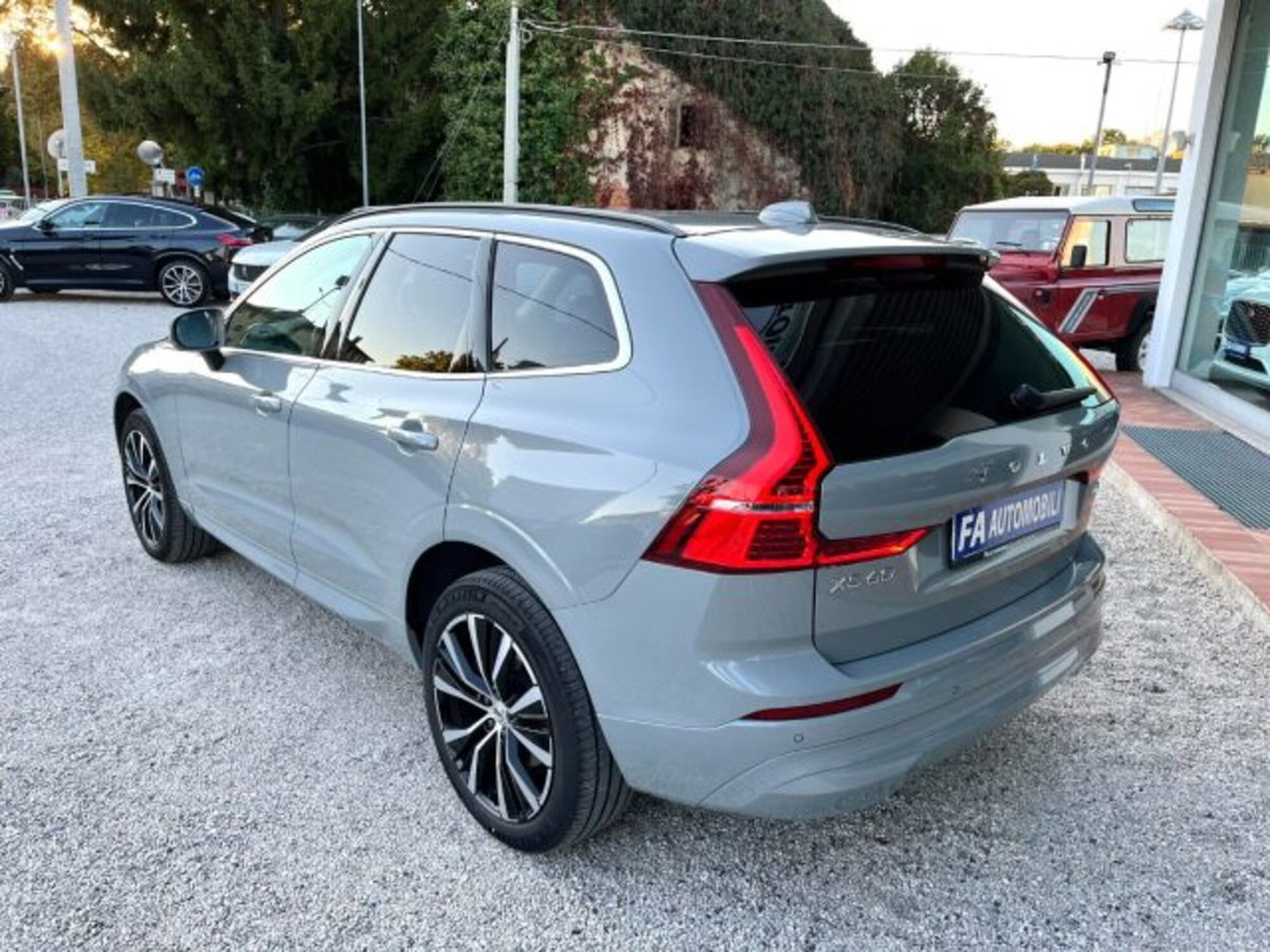 Volvo XC60 B4 automatico Core (16)
