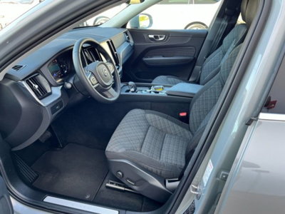 Volvo XC60 B4 automatico Core (5)