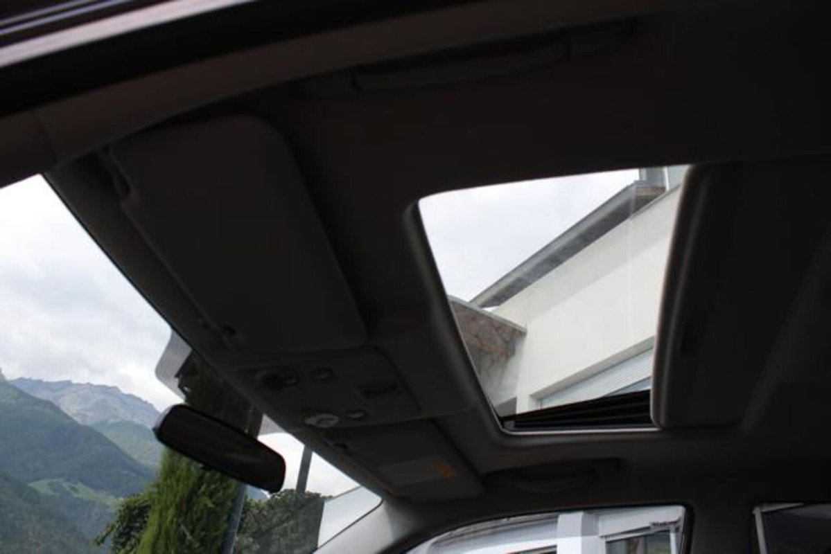 Suzuki Grand Vitara 1.9 DDiS 5 porte Crossover Evolution Plus (15)