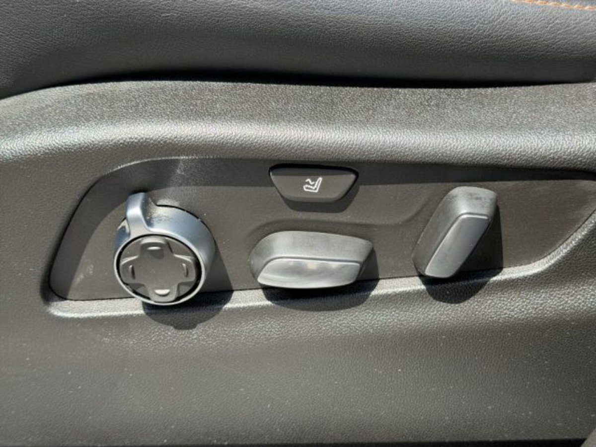 Cadillac XT4 XT4 350 T AWD Sport Executive (19)