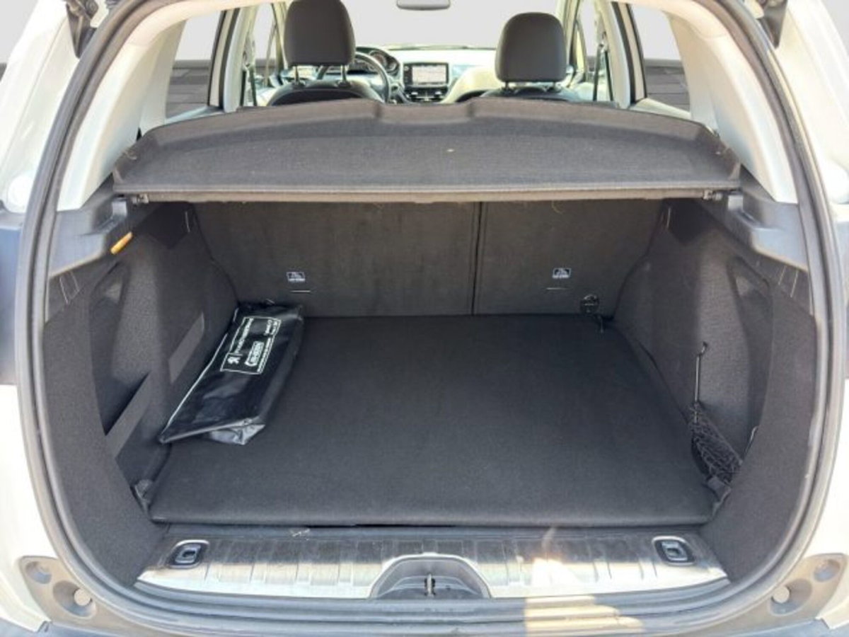 Peugeot 2008 120 S&S Allure (14)