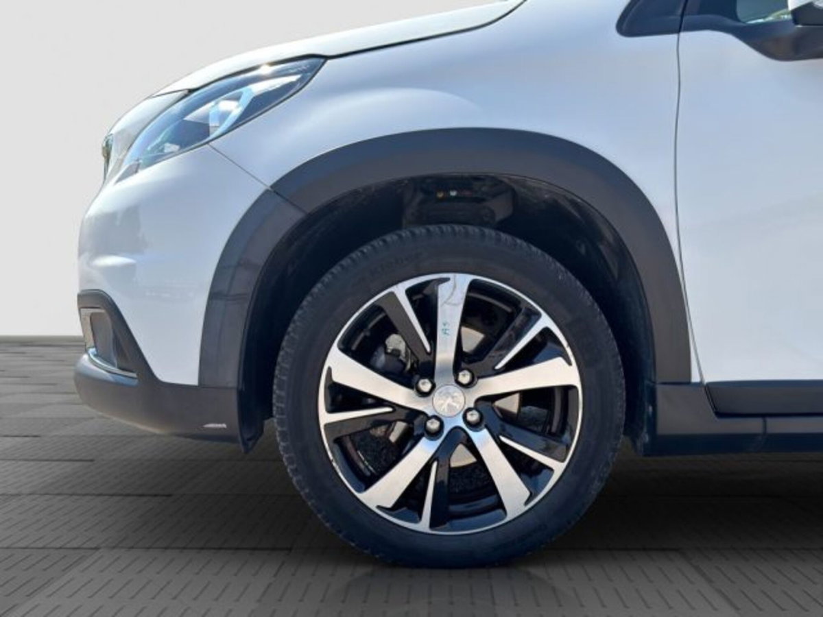 Peugeot 2008 120 S&S Allure (16)