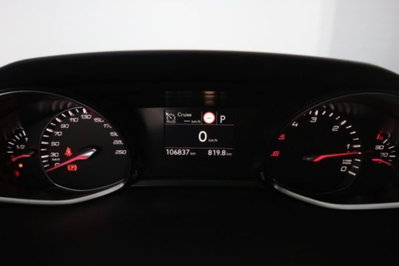 Peugeot 308 BlueHDi 120 S&S EAT6 Allure (7)