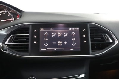 Peugeot 308 BlueHDi 120 S&S EAT6 Allure (9)