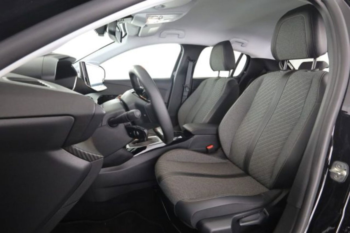 Peugeot 208 PureTech 100 Stop&Start 5 porte Allure (2)