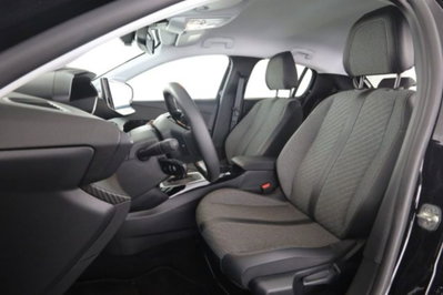 Peugeot 208 PureTech 100 Stop&Start 5 porte Allure (2)