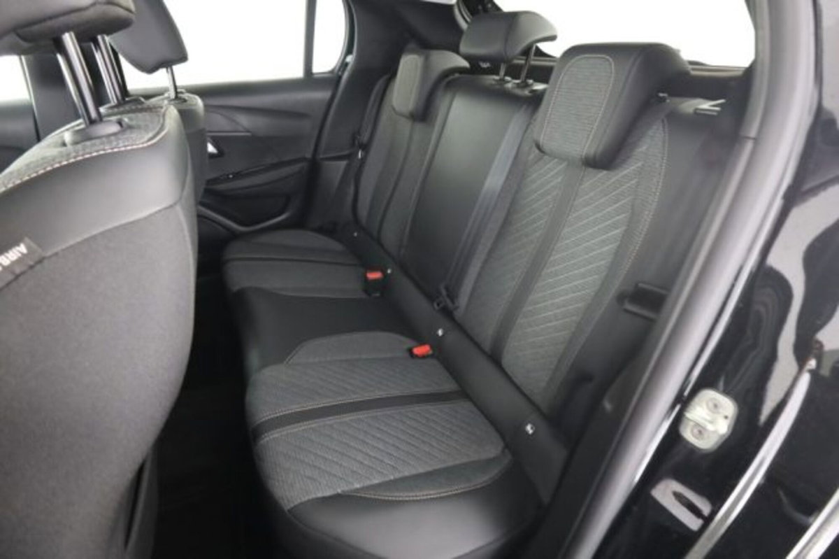 Peugeot 208 PureTech 100 Stop&Start 5 porte Allure (3)