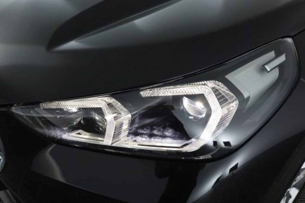 BMW X1 sDrive 18i Msport (9)