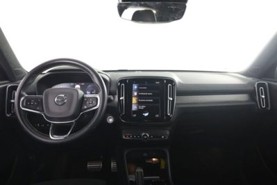 Volvo XC40 T4 Recharge Plug-in Hybrid R-design (4)