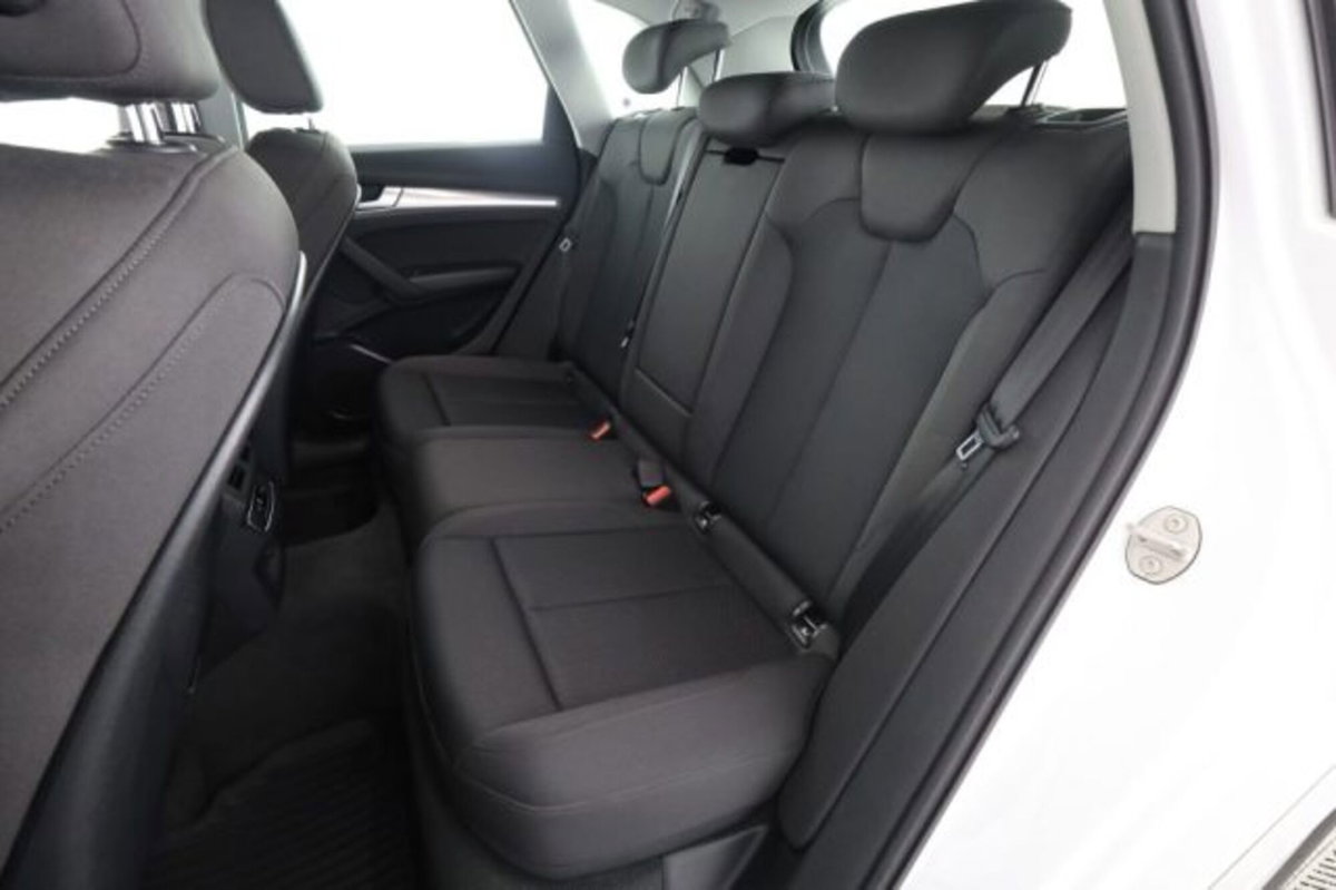 Audi Q5 35 TDI S tronic Business Sport (3)