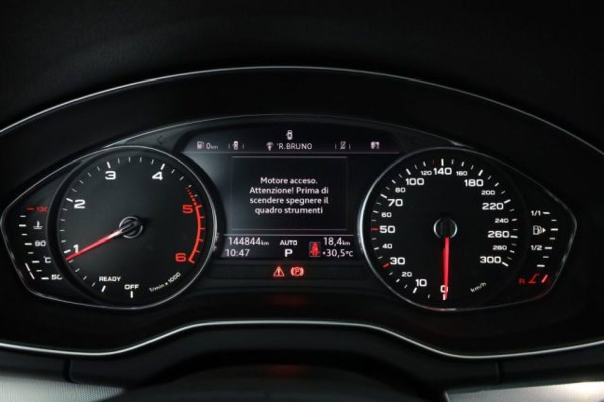 Audi Q5 35 TDI S tronic Business Sport (7)