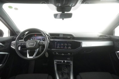 Audi Q3 Sportback 35 2.0 tdi Identity Black s-tronic (4)