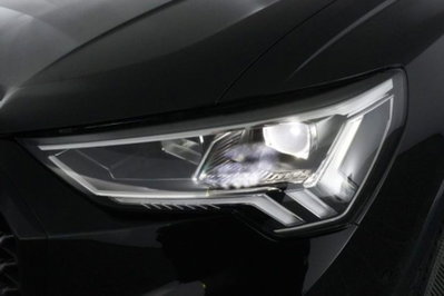 Audi Q3 Sportback 35 2.0 tdi Identity Black s-tronic (9)
