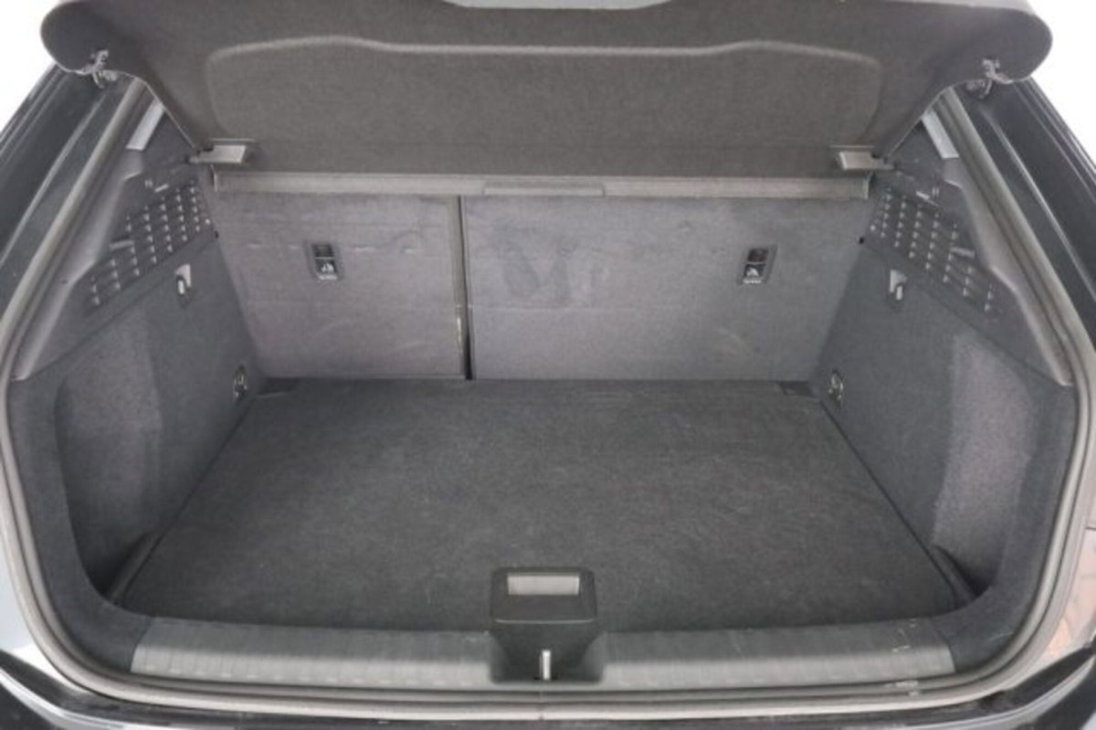 Audi A3 Sportback 30 TFSI Business (6)
