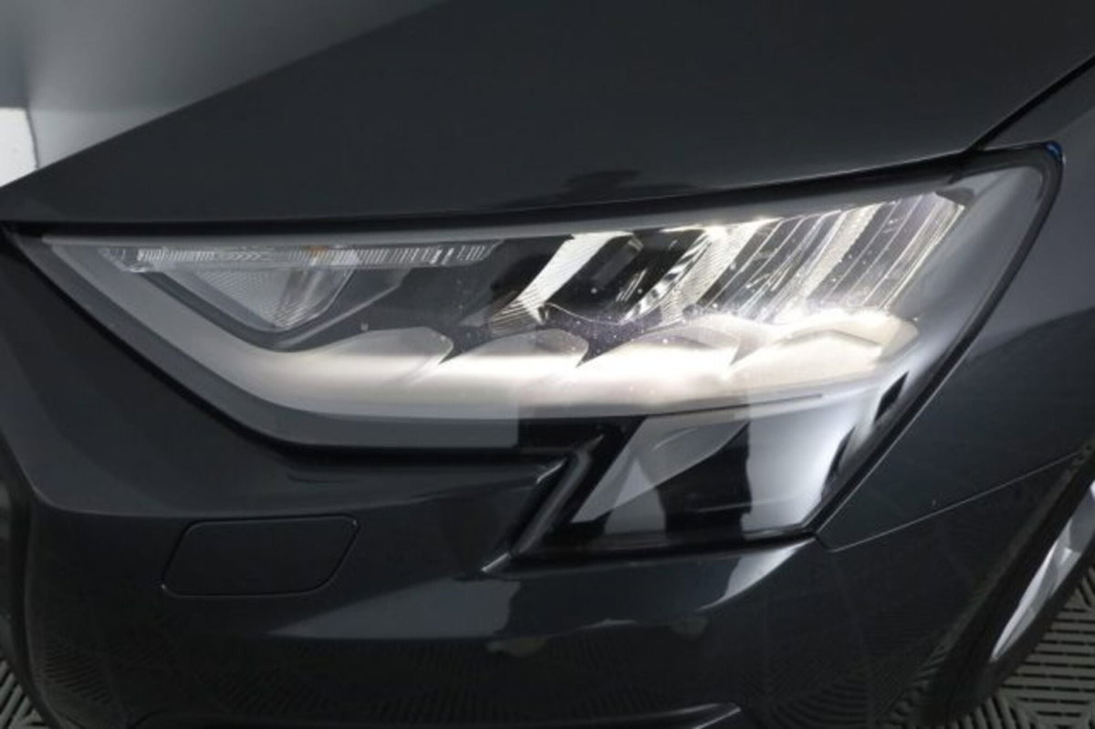Audi A3 Sportback 30 TFSI Business (9)
