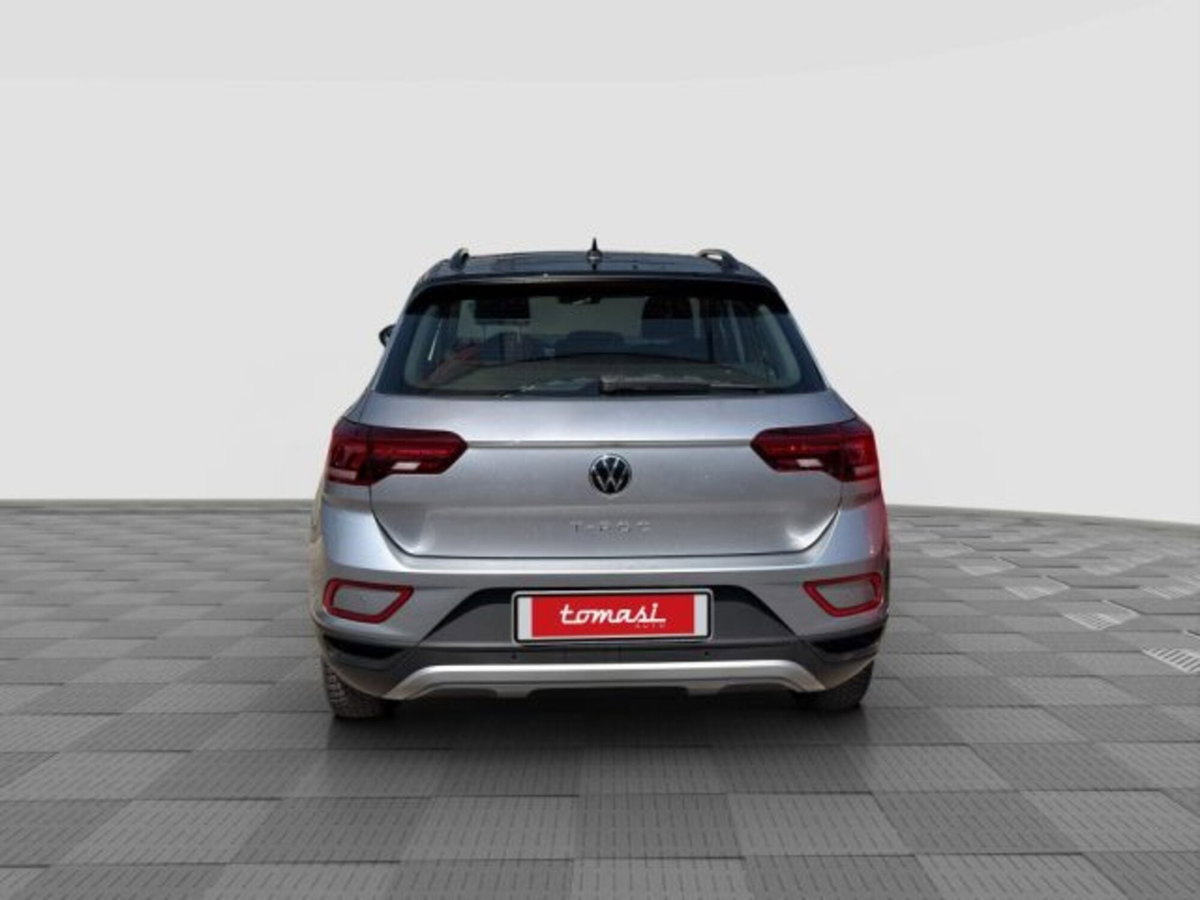 Volkswagen T-Roc 1.5 tsi Life dsg (4)