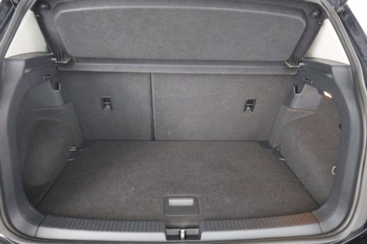 Volkswagen T-Cross 1.0 TSI Style BMT (6)