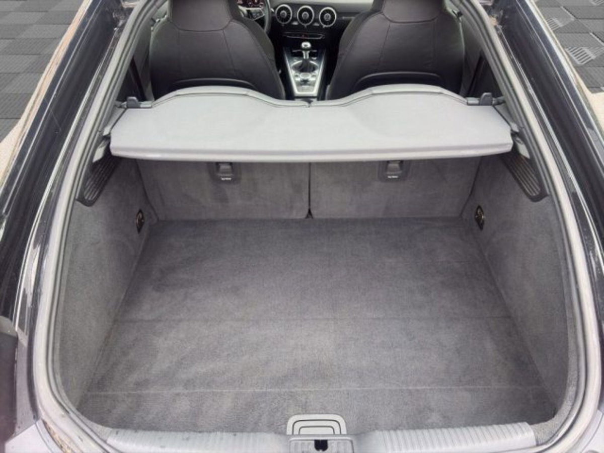 Audi TT Coupé 1.8 TFSI S line (13)