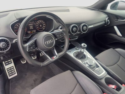 Audi TT Coupé 1.8 TFSI S line (9)