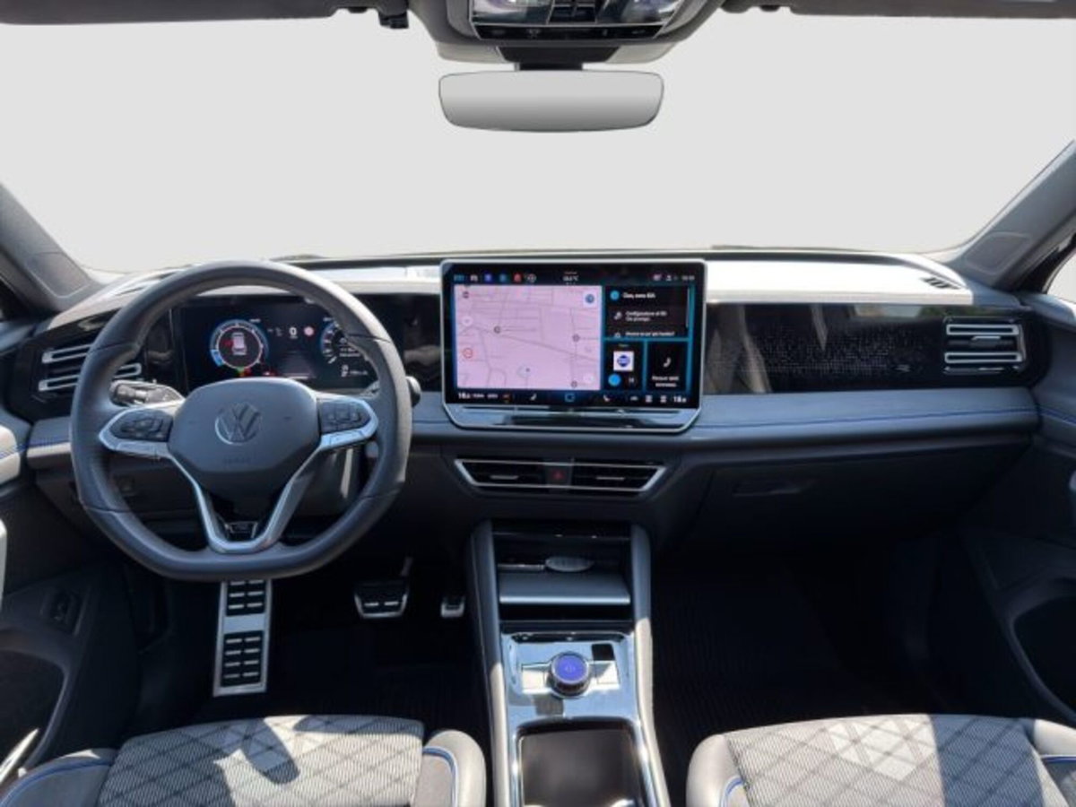 Volkswagen Tiguan 2.0 tdi R-Line 4motion 193cv dsg (12)