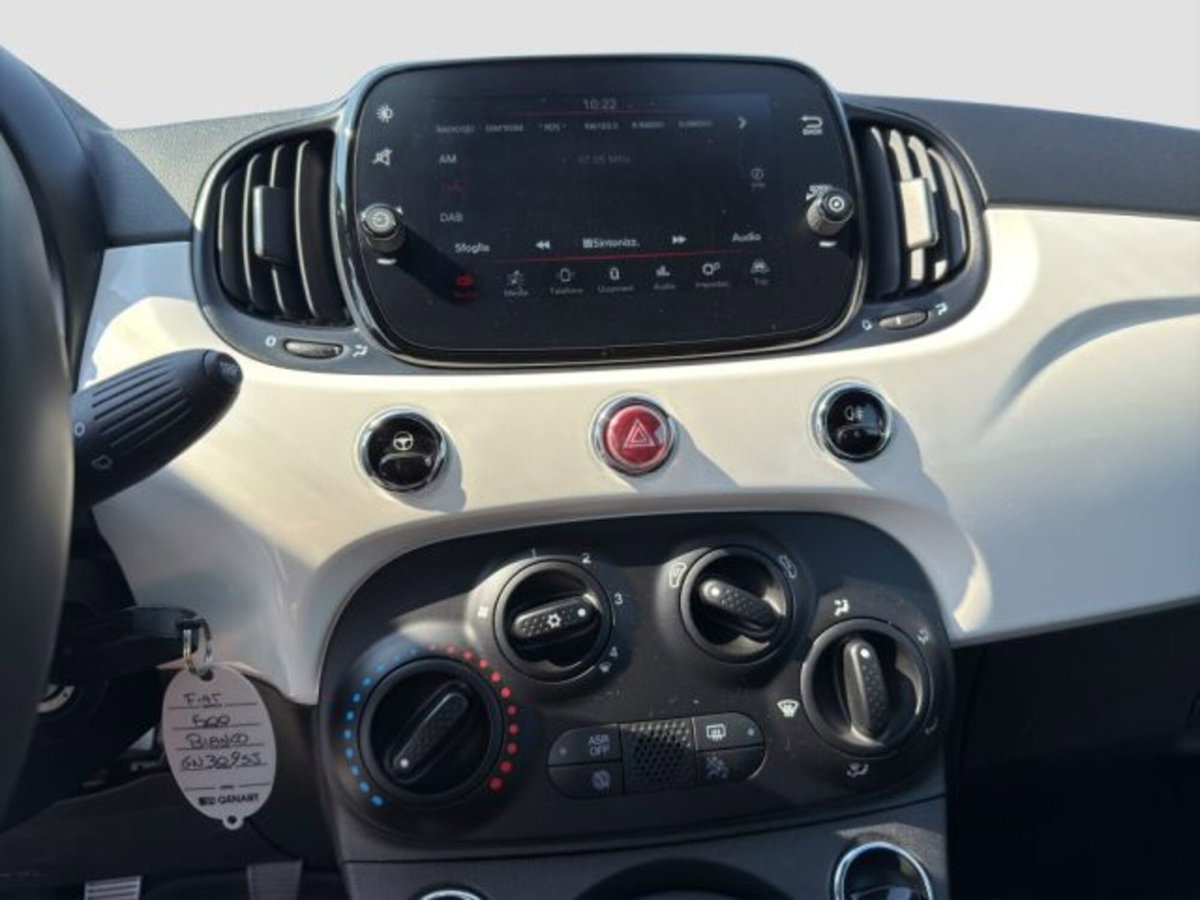 Fiat 500 1.0 Hybrid Connect (15)