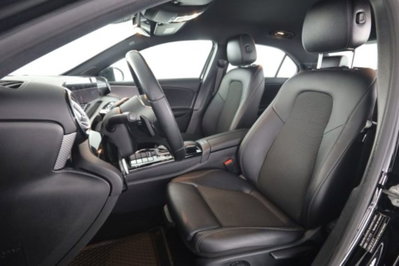 Mercedes-Benz Classe A Sedan 200 Automatic 4p. Sport (2)