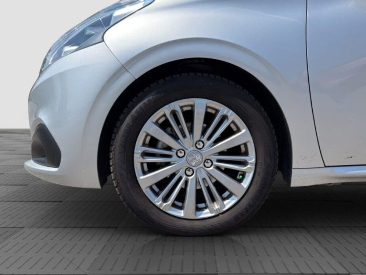 Peugeot 208 75 5 porte Active (16)