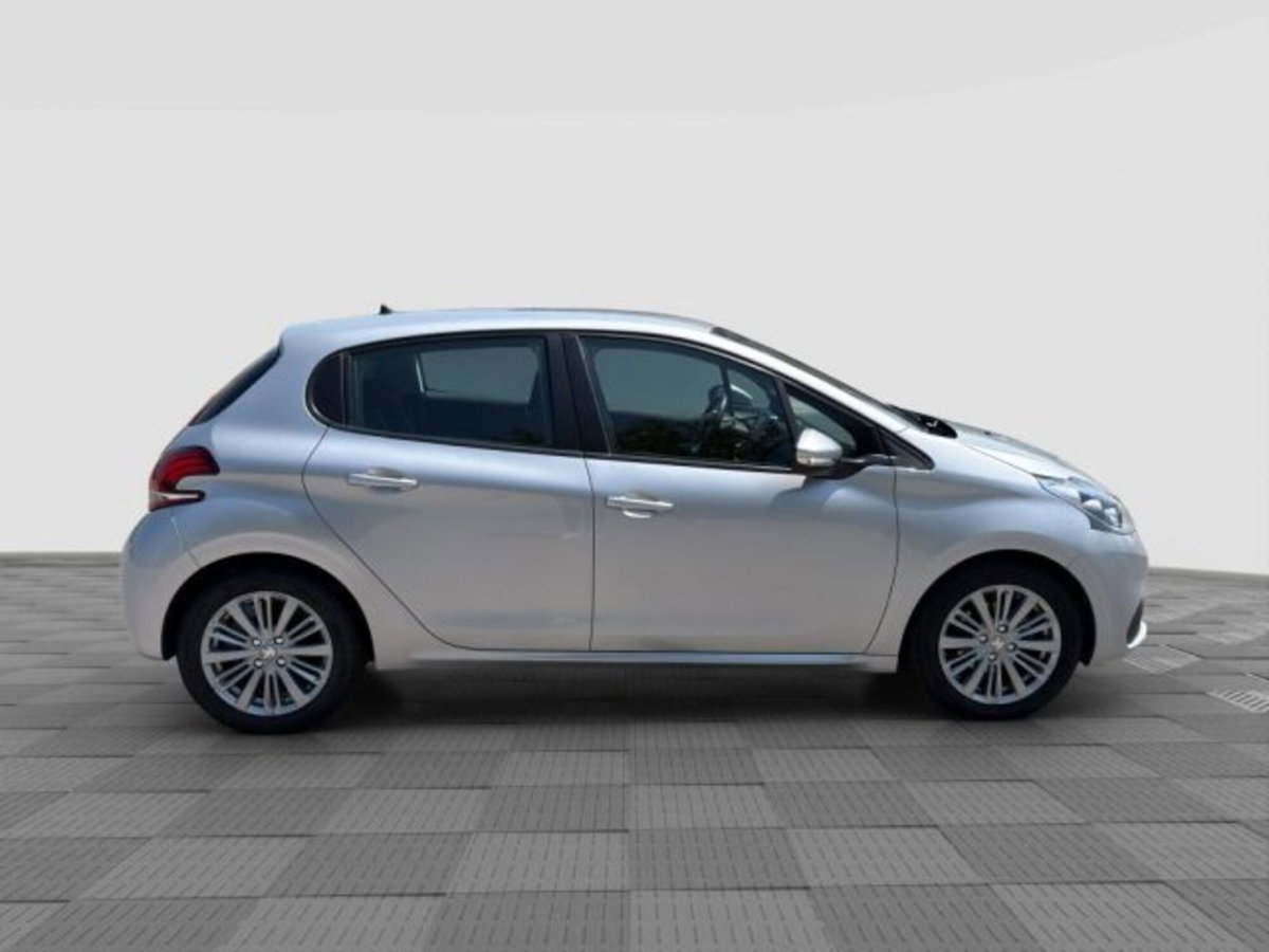 Peugeot 208 75 5 porte Active (6)