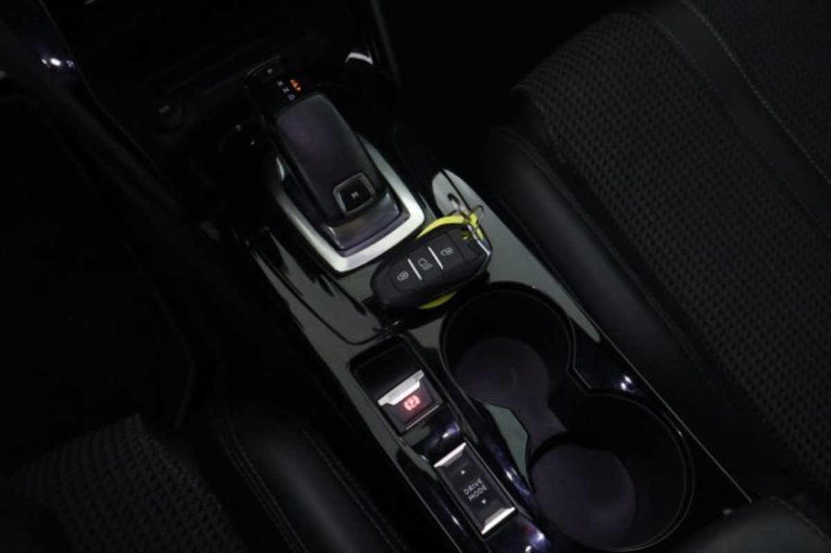 Peugeot 208 PureTech 130 Stop&Start EAT8 5 porte GT Line (14)