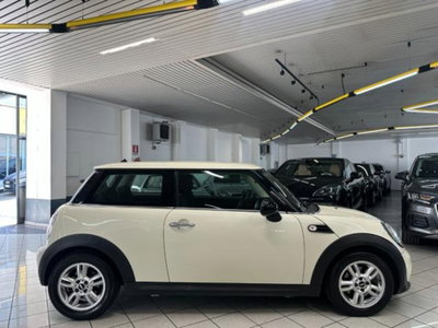 MINI Mini 1.6 16V One (55kW) (5)