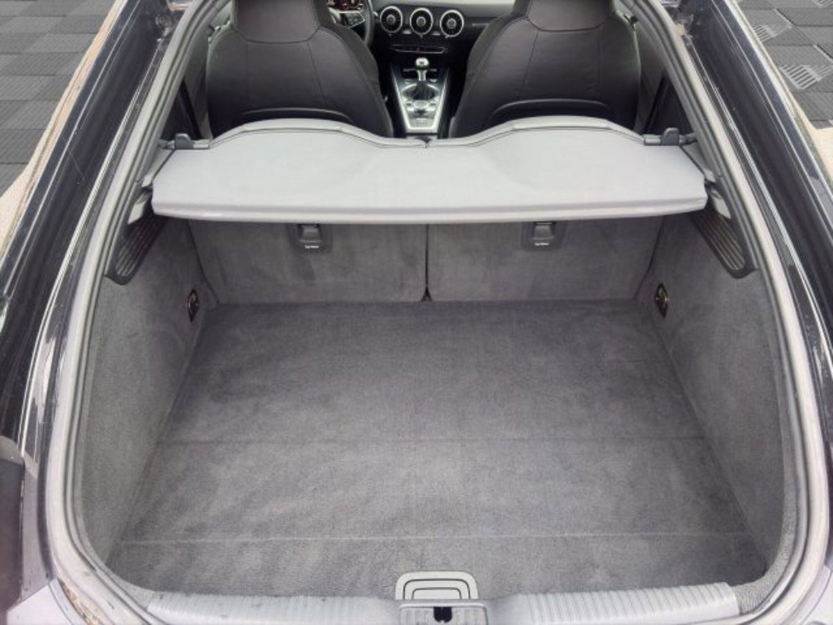 Audi TT Coupé 1.8 TFSI S line (13)