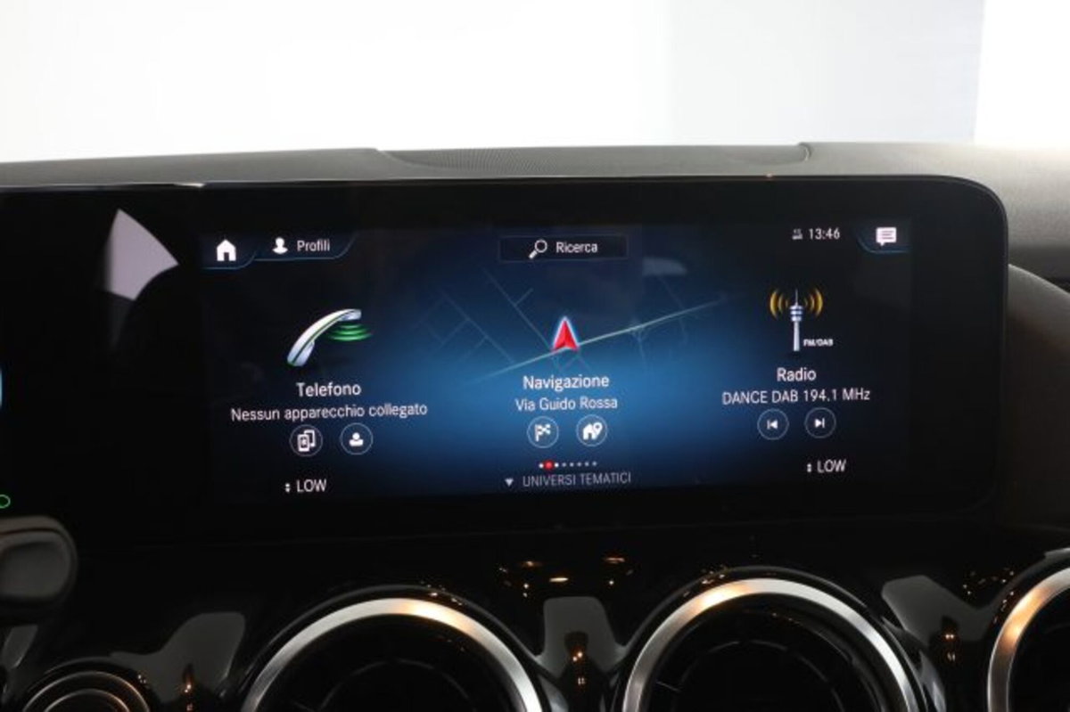 Mercedes-Benz CLA Shooting Brake 180 d Automatic Shooting Brake Sport (11)