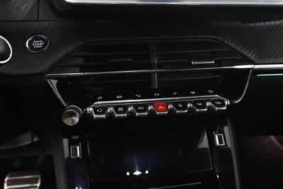 Peugeot 208 PureTech 130 Stop&Start EAT8 5 porte GT Line (13)