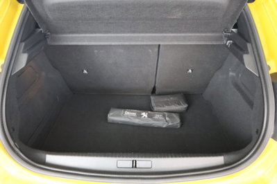 Peugeot 208 PureTech 130 Stop&Start EAT8 5 porte GT Line (6)