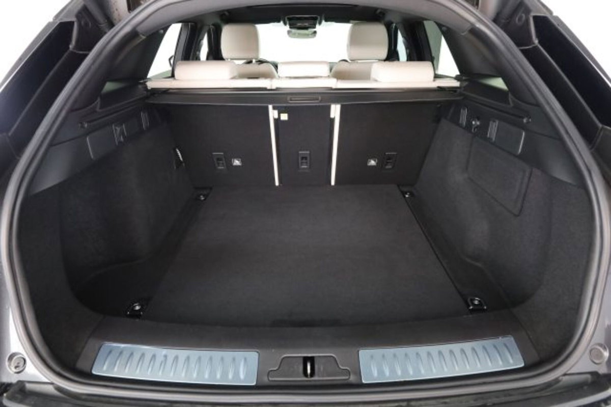 Land Rover Range Rover Velar 2.0D I4 240 CV R-Dynamic S (6)