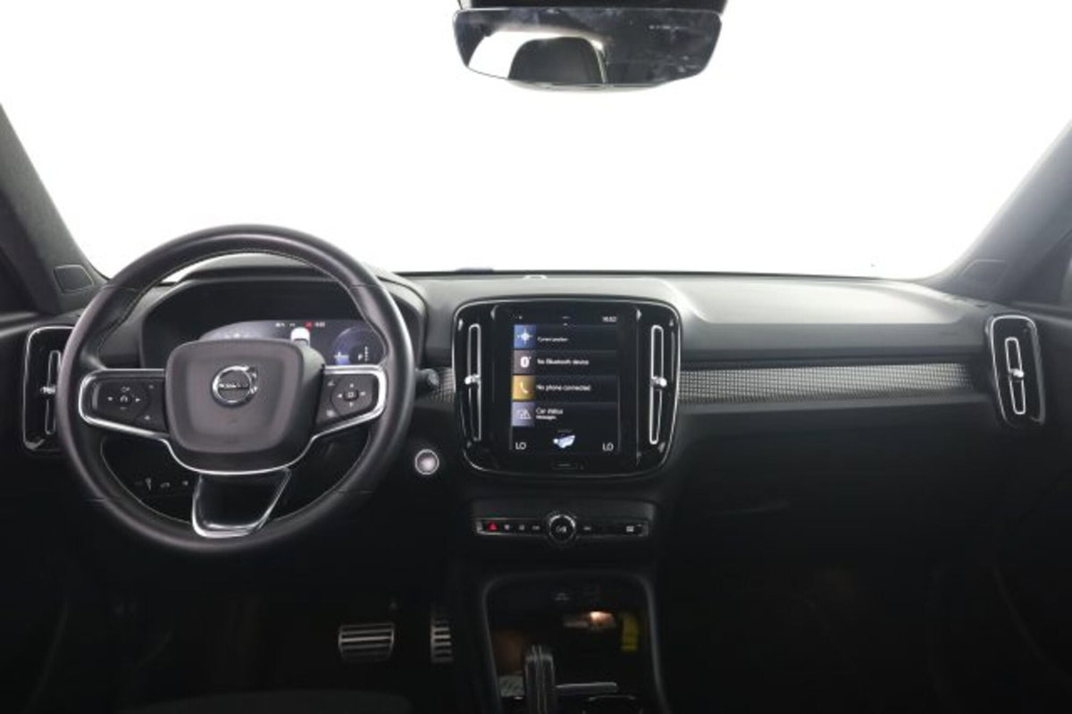 Volvo XC40 T4 Recharge Plug-in Hybrid R-design (4)