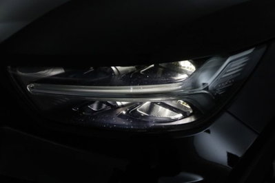 Volvo XC40 T4 Recharge Plug-in Hybrid R-design (9)