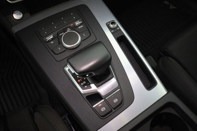 Audi Q5 35 TDI S tronic Business Sport (14)